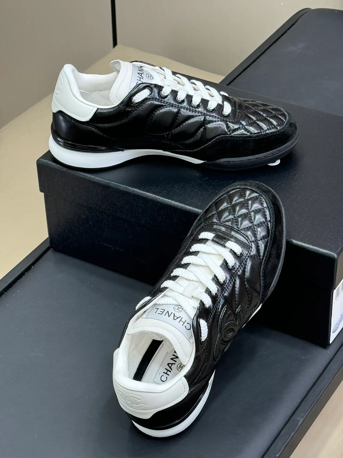 👟👟Ex-factory price 520👟👟 Women's shoes, women's chanel 24b sneakers, new products, 24 autumn and winter sneakers, the third generation of sneakers, lambskin material, classic rhombus elements, extremely easy to wear, full of fashionability💯high-quality goods, size 35-41